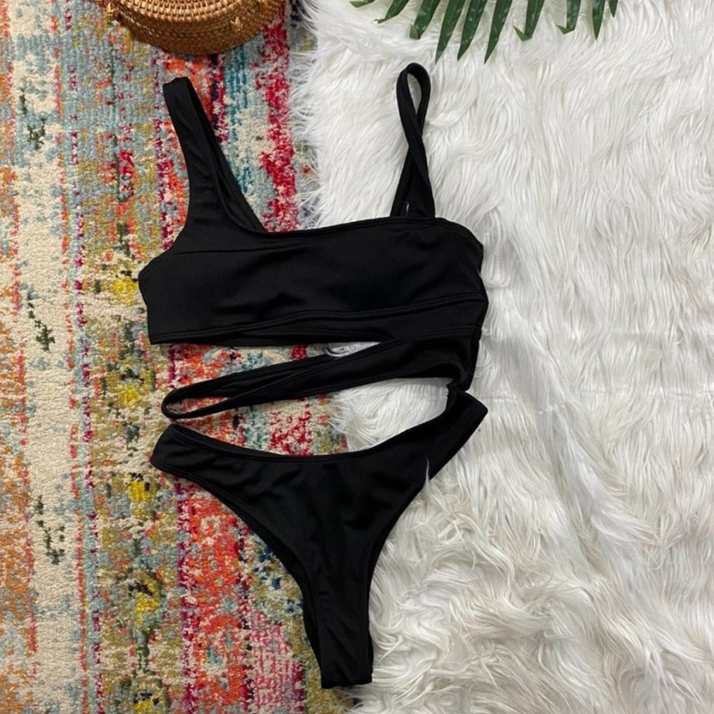Black Side Cut Out One Piece Swimsuit Medium